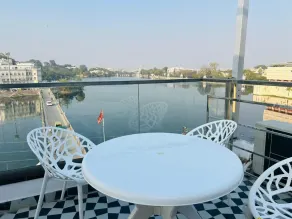 Hotel Motimahal Lakeview I Lake Pichola I Best Lake View hotel in Udaipur - Restaurante