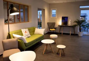 Logis Hotel Du Port - Siddeområde i lobbyen
