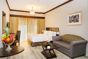 Savoy Crest Hotel Apartments - Vue de la chambre