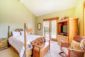 Stunning Hopland Vacation Rental w/ Pool & Hot Tub - Rum