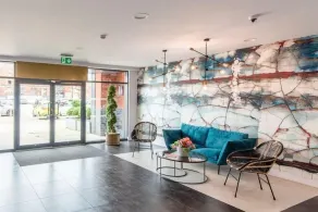Beautiful 1 Bedroom Apartment with parking in Gloucester Docks - Lobby