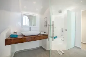 Fira Deep Blue Suites - Bad