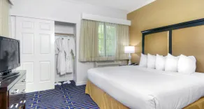 Best Western Plus Palm Court Hotel - Chambre