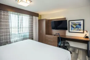 Holiday Inn Express & Suites Medicine Hat by IHG - Chambre