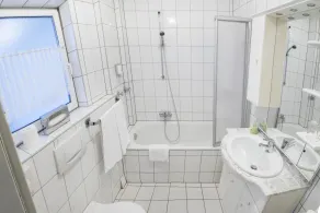 Hansa Hotel - Bathroom