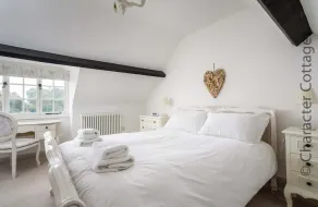Willow Vale - Room