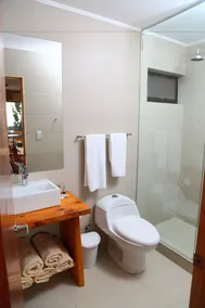 Cabañas y Spa Costa Patagonia - Piscina Climatizada - Bathroom