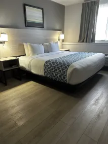 Suburban Studios, Kearney - Chambre