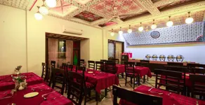 Nahargarh Haveli-Near Train station Metro - Ristorante