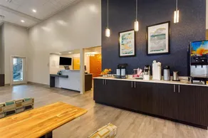 Days Inn & Suites by Wyndham Bowling Green - Restaurant