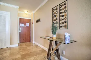Grand Hollywood Apartment with Stunning Views! - Intérieur