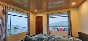 Kanatal Greenhood Resort - Interior