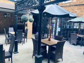 Saracens Head Hotel by Greene King Inns - Restaurant