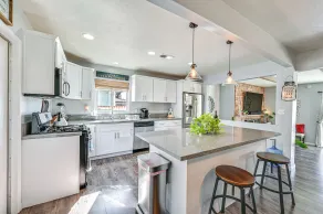 Walkable Chula Vista Home w/ Covered Patio - Innvendig