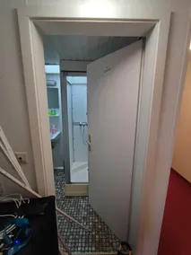Room in Guest Room - Single Room With Shared Bathroom and Kitchen - Bathroom