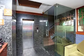 FabHotel The Townhouse - Hall