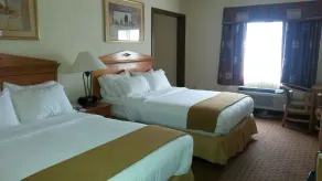 Holiday Inn Express Hotel and Suites Jenks by IHG - Habitación