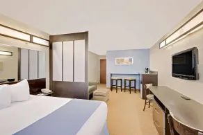 Microtel Inn and Suites by Wyndham - Geneva - Chambre