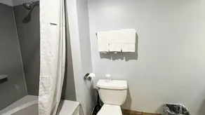 Studio 6 Suites Tiffin, OH - Badezimmer