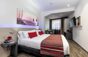 Leonardo Boutique Hotel Barcelona Sagrada Familia - Room