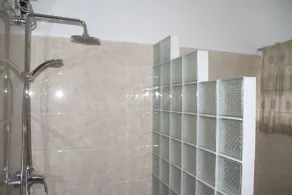 Daniella's Bungalows - Bathroom
