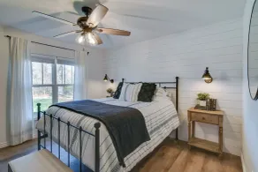 'the Retreat on Reno' Home w/ Hot Tub + Deck! - Rom