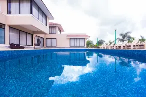 Shetty Farms - Pool
