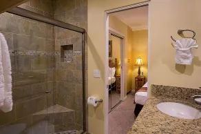 Hale Napili - Bathroom
