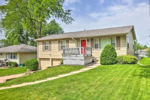 6 Mi to Old Market: Home w/ BBQ-Ready Patio! - Interiør