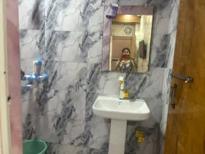 Hotel Youvraj Inn - Badrum
