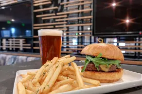 DoubleTree by Hilton Denver International Airport - Restaurant