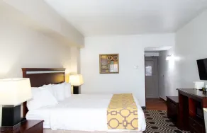 Baymont by Wyndham Delavan Near Lake Geneva - Chambre