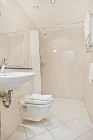 Hotel Allén - Sure Hotel by Best Western Allen - Bathroom