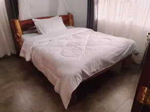 Merinja Guest House - Room