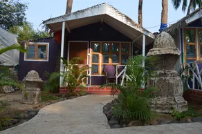 Sea Shades Cottages with Private Jacuzzi - Bathroom