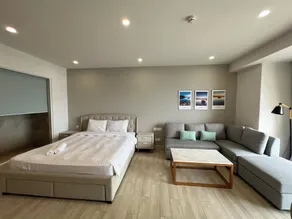 Apartment With Balcony - Room