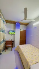 Hotel Sunrise International - Room
