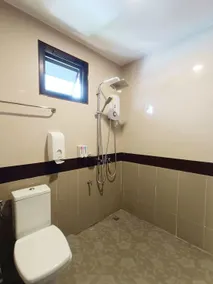 Romena Grand Hotel - Bathroom