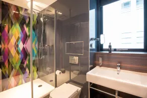 Village Hotel Southampton Eastleigh - Bathroom