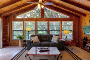 Beautiful cottage near Lake Louisa & mins from Disney, Vehicle Rental Available - Interiör