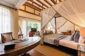 Hemingways Nairobi - Room