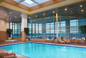 Courtyard by Marriott Detroit Downtown - Pool