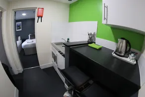 Lymedale Suites Studios & Aparthotel in NEWCASTLE UNDER LYME & STOKE - Habitación