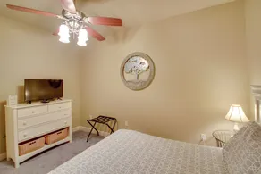 Pool & Lake Hamilton Access: Hot Springs Condo! - Parte interna