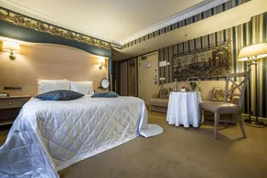 Imperial Hotel & Restaurant - Room