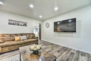 Dearborn Heights Home ~ 16 Mi to Downtown Detroit! - Innvendig