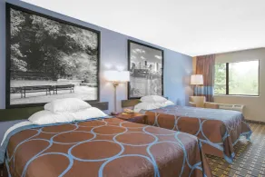 Super 8 by Wyndham Brinkley - Rom