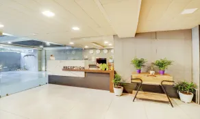 KRYC Luxury Living near Indraprastha Apollo Hospital - Reception