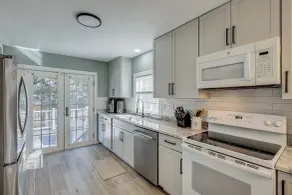 Walk to Broadkill Beach: Sleek Family Home w/ Deck - Innvendig