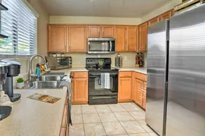 Charming Surprise Home w/ Patio & Central Location - Innenbereich